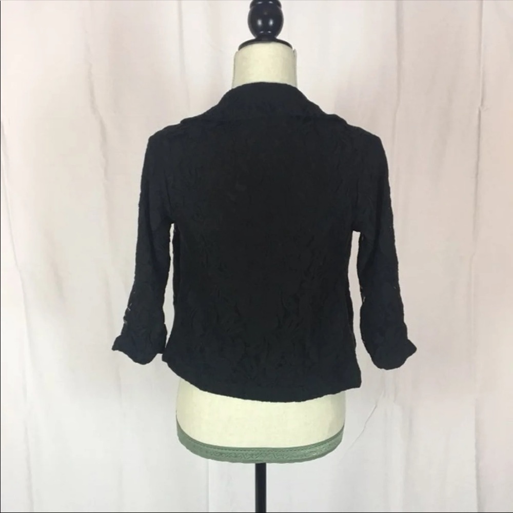 Chance or fate black lace blazer - Picture 3 of 4